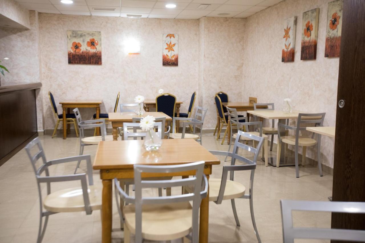 Hotel Arcco Ubeda Bagian luar foto
