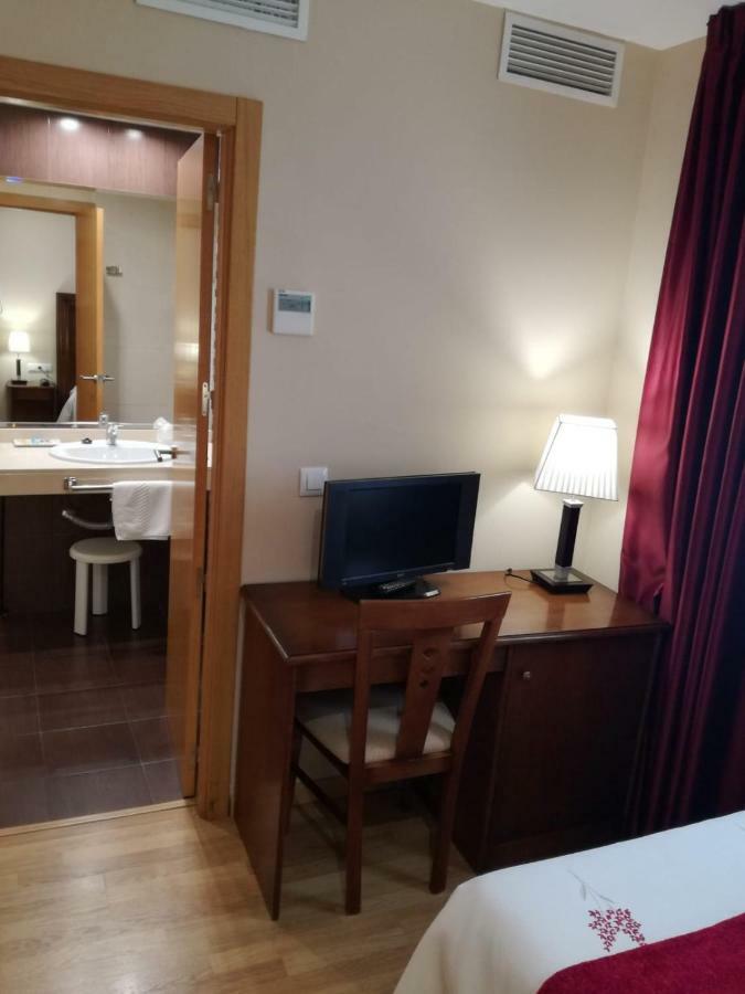 Hotel Arcco Ubeda Bagian luar foto